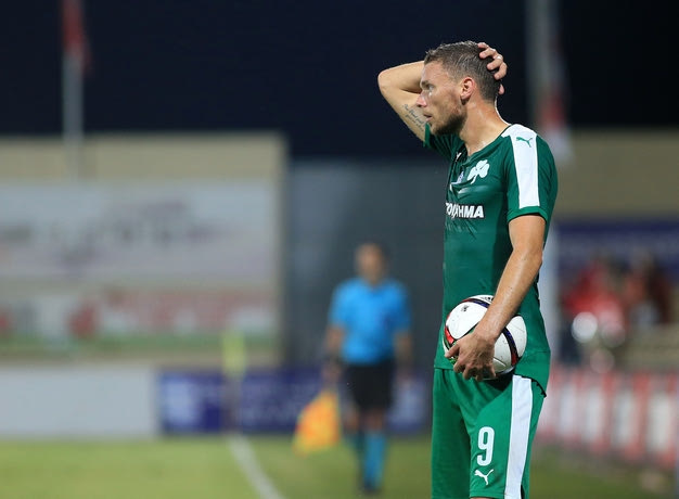 Μπεργκ: “Δύσκολο να παίζεις εναντίον 12 ή 15”