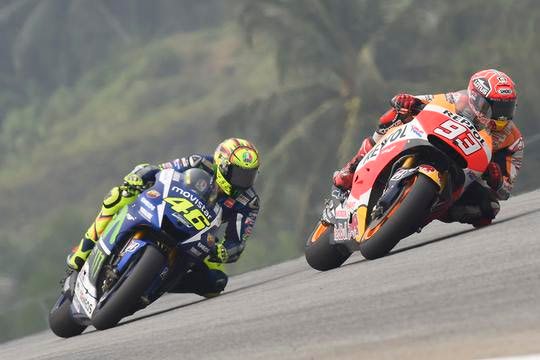 Rossi vs Marquez: Πάμε για φινάλε-κόλαση στη Valencia