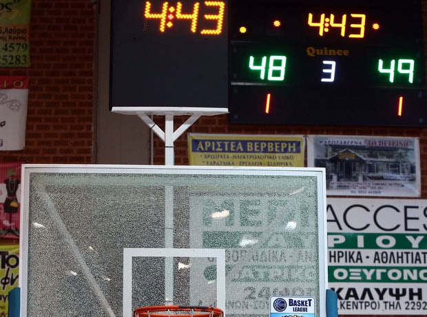 Ο Κρουμπαλί θρυμμάτισε το ταμπλό
