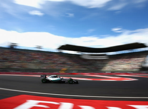 Ο Rosberg δίνει το ρυθμό