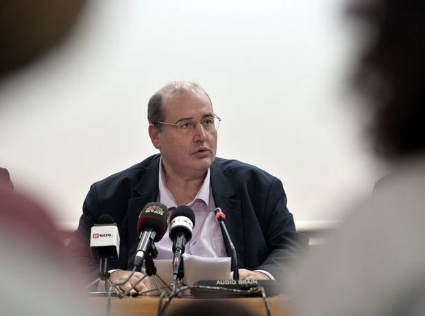“Με την ιστορία μας δεν παίζει κανείς”
