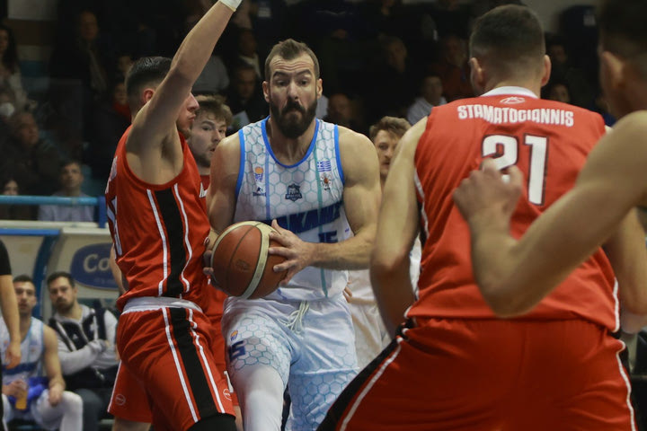 Elite League: Ο Πανερυθραϊκός λύγισε τον Ηρακλή στο Ιβανώφειο στο ντέρμπι κορυφής