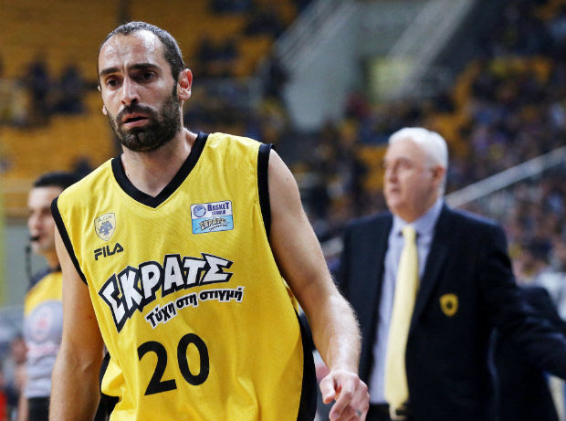 Καλαμπόκης στο Sport24.gr: “Μας στοιχίζει και μας πληγώνει”