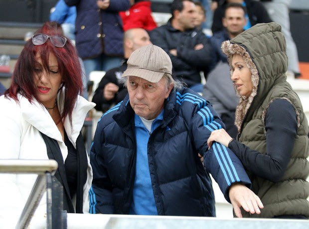 Ο Γκέραρντ δεν αποχωρίζεται τον ΟΦΗ