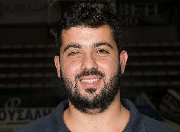 Η νίκη αφιερωμένη στον στον Βασίλη Θαρρενό