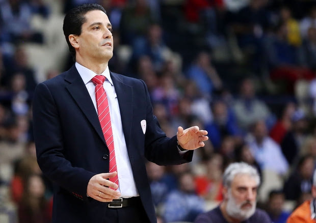 Σφαιρόπουλος: “Θέλω σέντερ που να ταιριάζει στη φιλοσοφία μας”