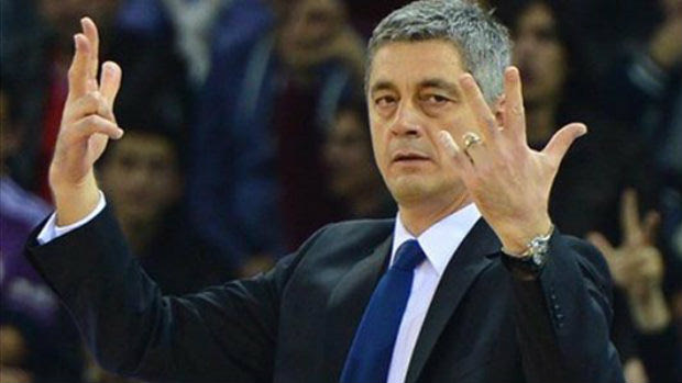 Οι εξηγήσεις των Μαχμουτί, Τάμπακ