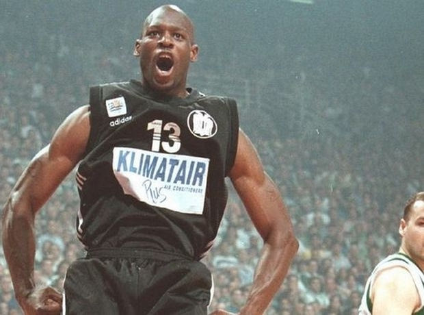 Όταν ο ΠΑΟΚ “γονάτιζε” τον Παναθηναϊκό…