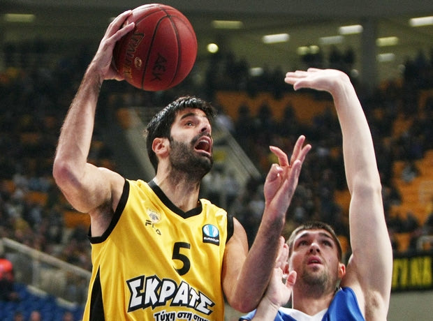 Φεύγει ο Σκραμπ, σε τεντωμένο σκοινί ο Σάκοτα