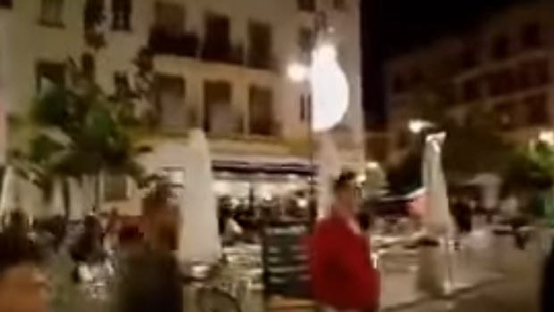 Χάος στη Σεβίλλη από συμπλοκές οπαδών!