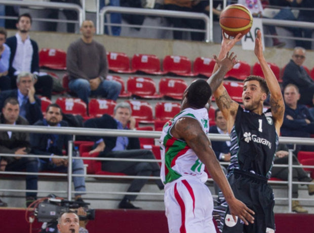 Ουίλμπεκιν at the buzzer!