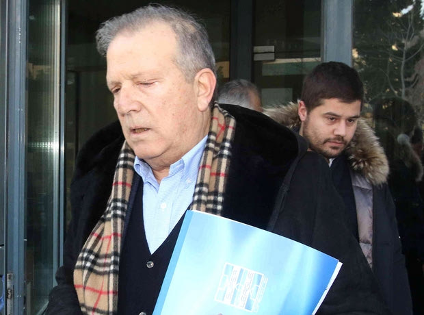 Βεζυρτζής: “Αυτή την ώρα δεν υπάρχει θέμα προπονητή”
