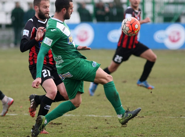 Football League LIVE