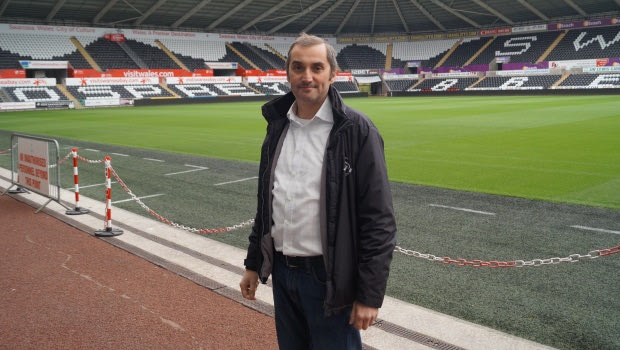 Ο Έλληνας φωτογράφος της Swansea AFC