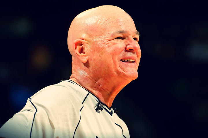 Ο Joey Crawford επαναπροσδιόρισε τους διαιτητές