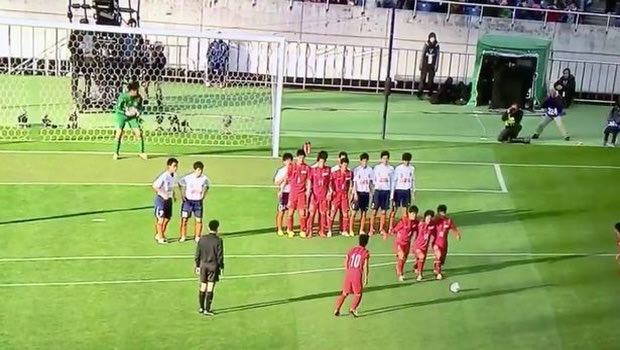 Απίστευτη κομπίνα σε φάουλ στην Ιαπωνία!