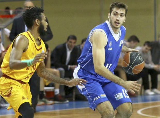 Καλαϊτζίδης: “Κανείς δεν θα πετάξει λευκή πετσέτα”