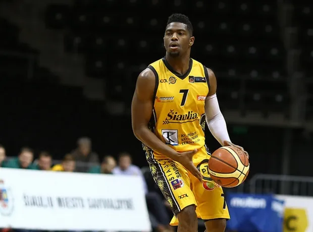 Λι: “Ήρθα για να πάρουμε νίκες”