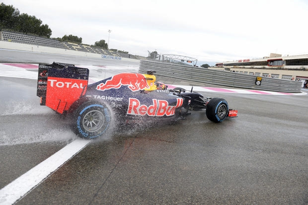 Ferrari, McLaren και Red Bull δοκίμασαν τα νέα λάστιχα βροχής της Pirelli