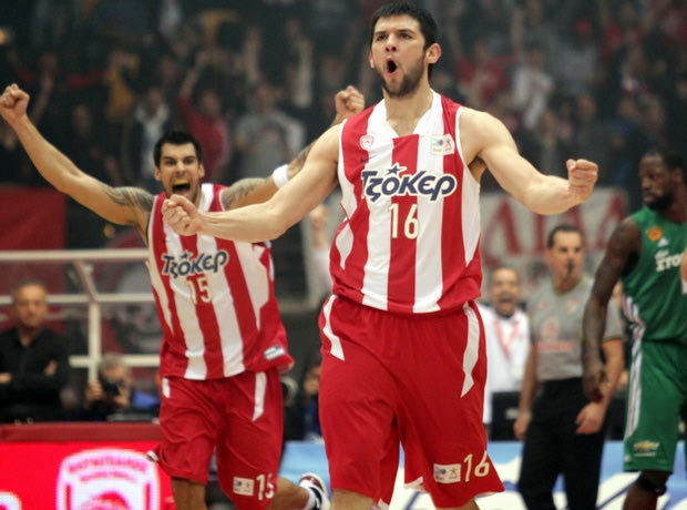Οι λόγοι που ο Ολυμπιακός απέκτησε τον Παπανικολάου