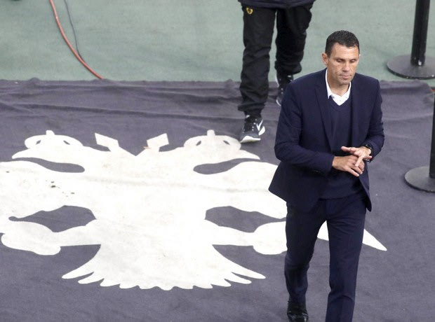Πογέτ: “Μίνιμουμ δυο μεταγραφές”