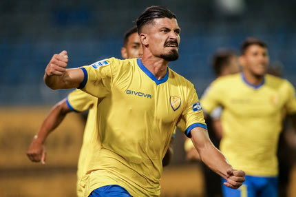 Ο Ιβάν Βαρόνε στο SPORT24: “Υποσχέθηκα στη μητέρα μου πριν φύγει να γίνω σημαντικός, όνειρο να παίξω στη Νάπολι”