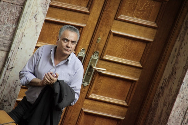 “Πόλεμος” ανακοινώσεων για το γήπεδο