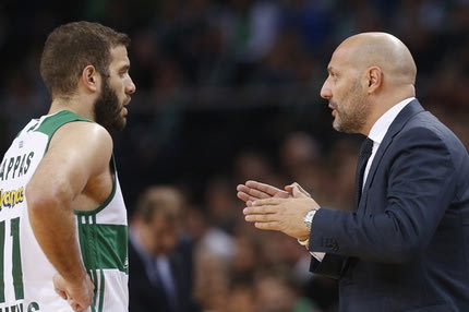 Ασπίδα από τον Τζόρτζεβιτς στον Παππά