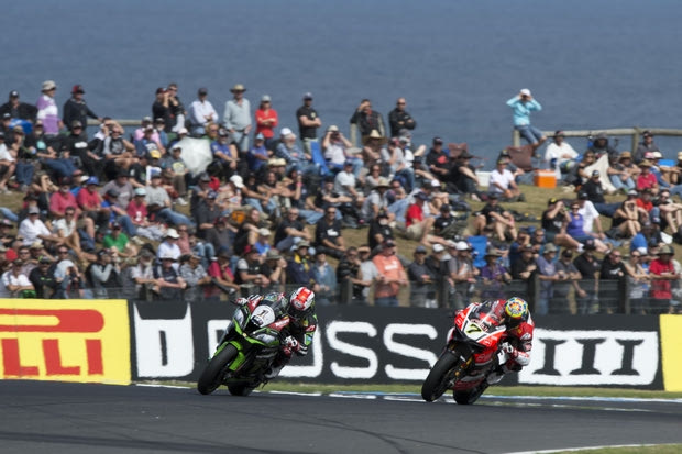 SBK Phillip Island: Στις έξι το πρωί με 300 km/h! (VIDEO)