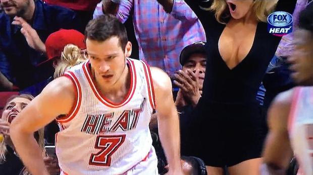 Η πιο σέξι οπαδός των Miami Heat!