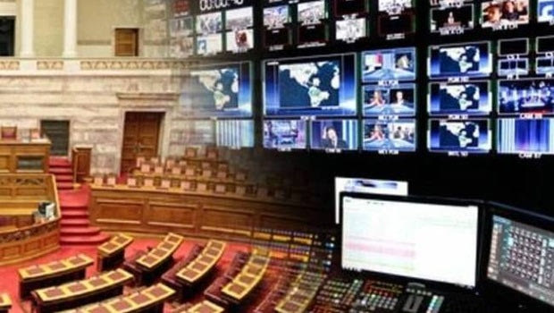 Τι απαντούν οι καναλάρχες για τις άδειες!