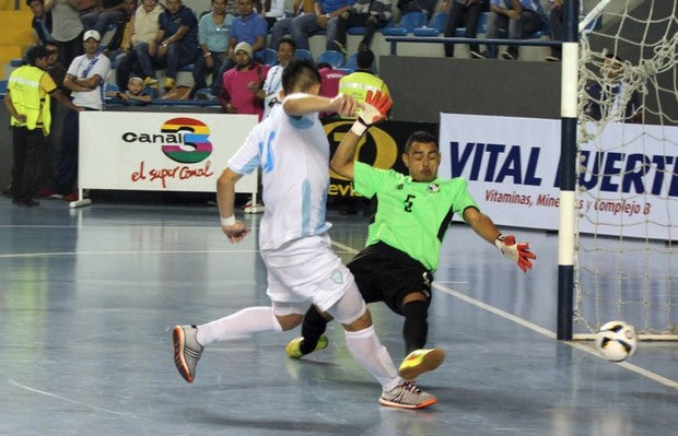 Γκολάρα από πέναλτι στο futsal!