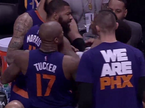 Αρπάχτηκαν μεταξύ τους στον πάγκο των Suns