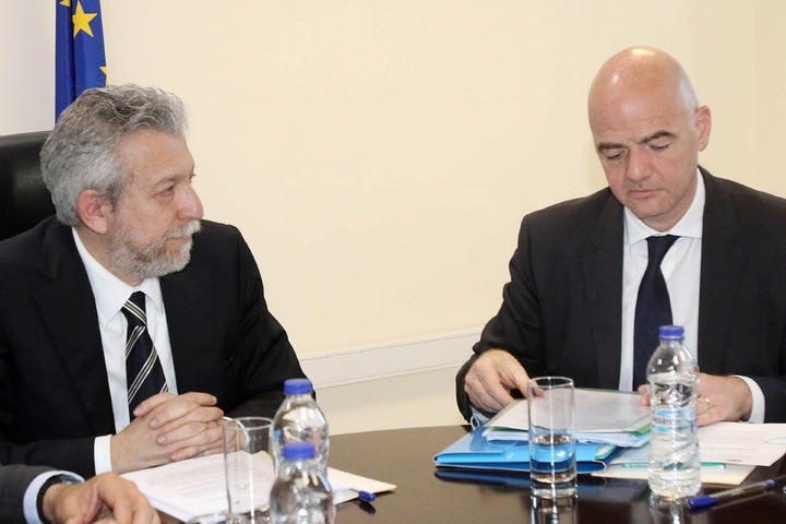 Αργά το απόγευμα ή Τρίτη πρωί το τελεσίγραφο της FIFA