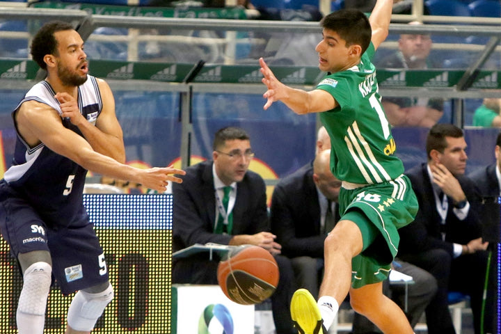 Τζόουνς: “Μαζί με τον Σπανούλη; Σημαίνει πολλά”