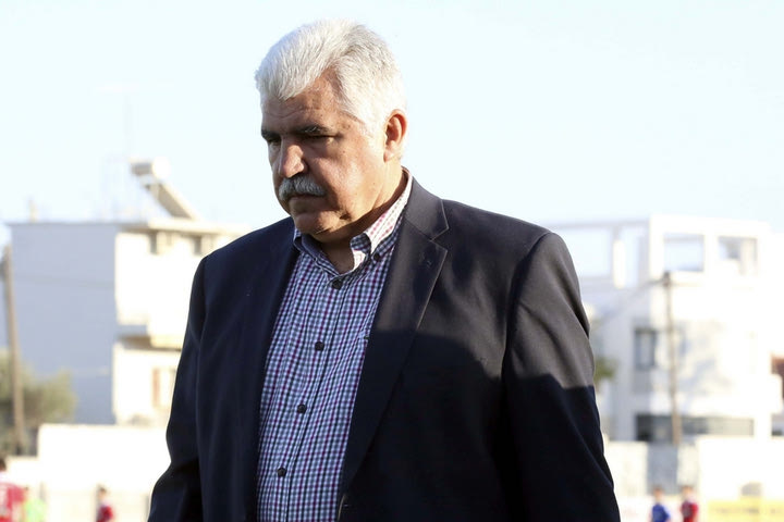 Απαγόρευση εισόδου στον Γιώργο Παράσχο