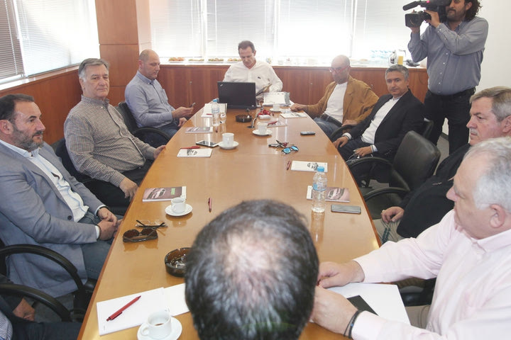 Πανόπουλος: “Εμείς συμφωνήσαμε. Ας τα βρουν ΕΠΟ και πολιτεία”