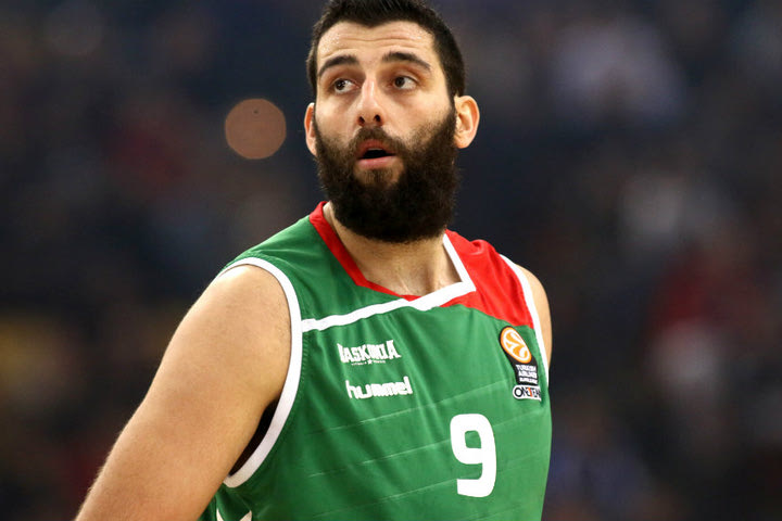 Μπουρούσης vs Ντόρσεϊ και στη μέση ο Ιβάνοβιτς