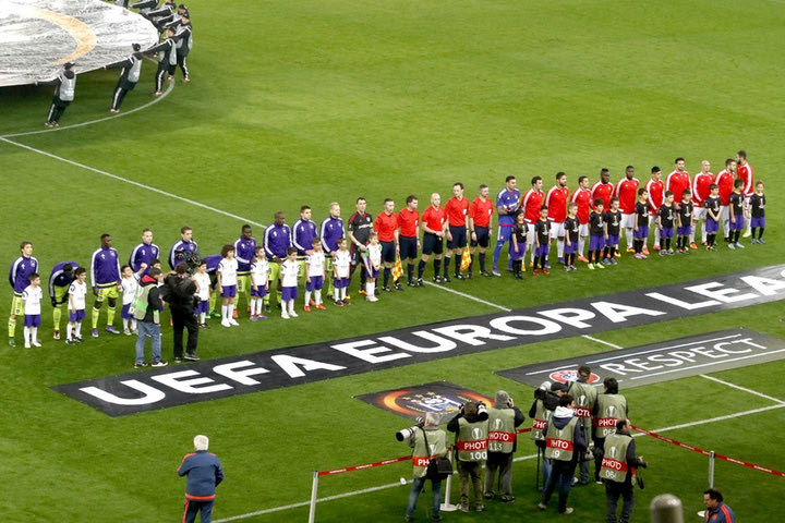 Πρόστιμο 25.000 ευρώ από την UEFA