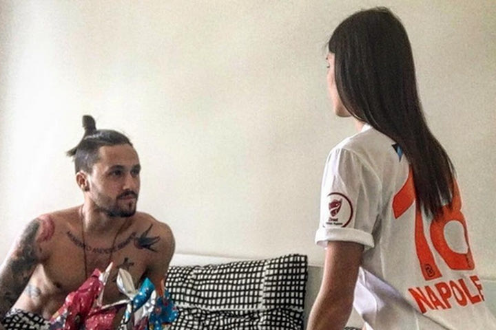Η “καυτή” σύντροφος του Ναπολεόνι