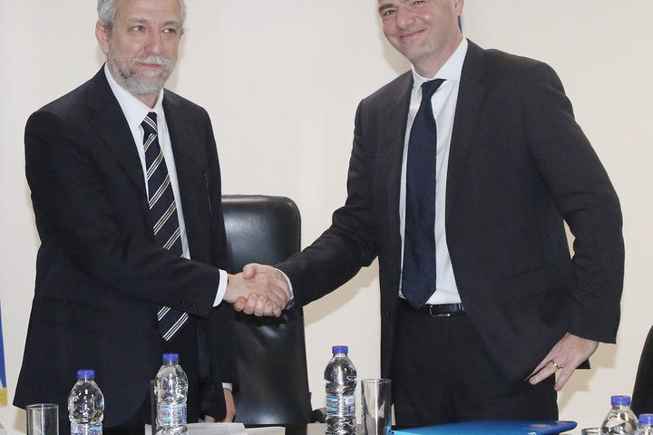 Τι ζητάει η FIFA για να μην υπάρξει Grexit