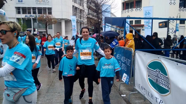 Γέμισαν δρομείς οι δρόμοι της Λάρισας