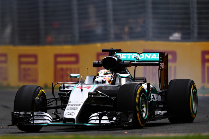 Ταχύτερος ο Hamilton, στις μπαριέρες ο Rosberg