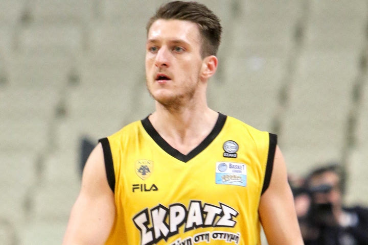 Η Δόξα Λευκάδας θέλει τον Παπαντωνίου