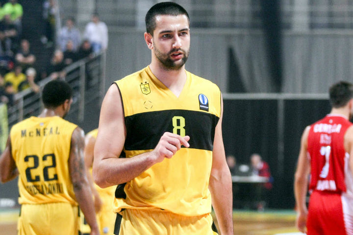 Στην Κύμη ο Τσούπκοβιτς