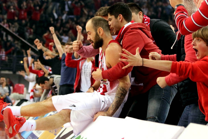 Όταν ο Σπανούλης σήκωσε στο πόδι ένα ολόκληρο ΣΕΦ
