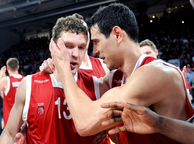 Το winning shot του Στρέλνιεκς απέναντι στον Ολυμπιακό