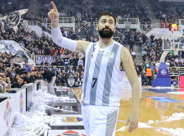 Απάντησε αρνητικά σε Εστουδιάντες ο Βασιλειάδης