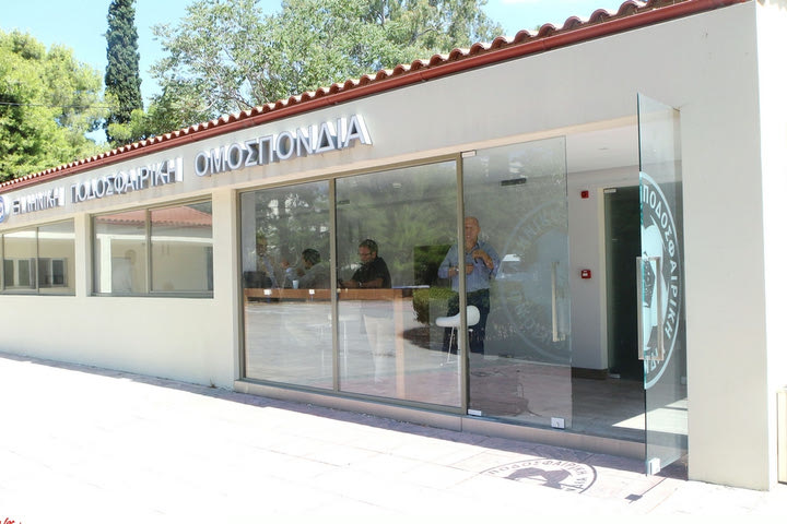 Η ώρα των “μεγάλων” να πάρουν άδεια