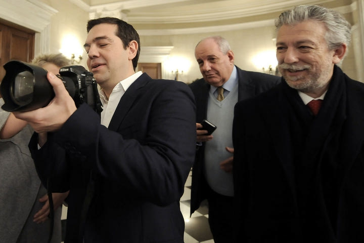 Κάθαρση στο… twitter